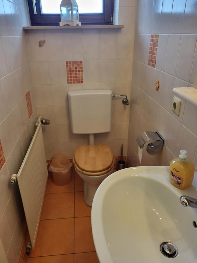 Ferienwohnung Fuer 4 Personen Mit Schnellem Wlan, Glasfaser, Tv Paket Beilstein  Extérieur photo